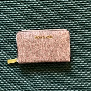 Michael Kors Jet Set wallet
